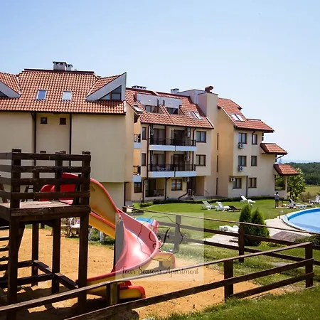 Bohotide By The Sea Apartman